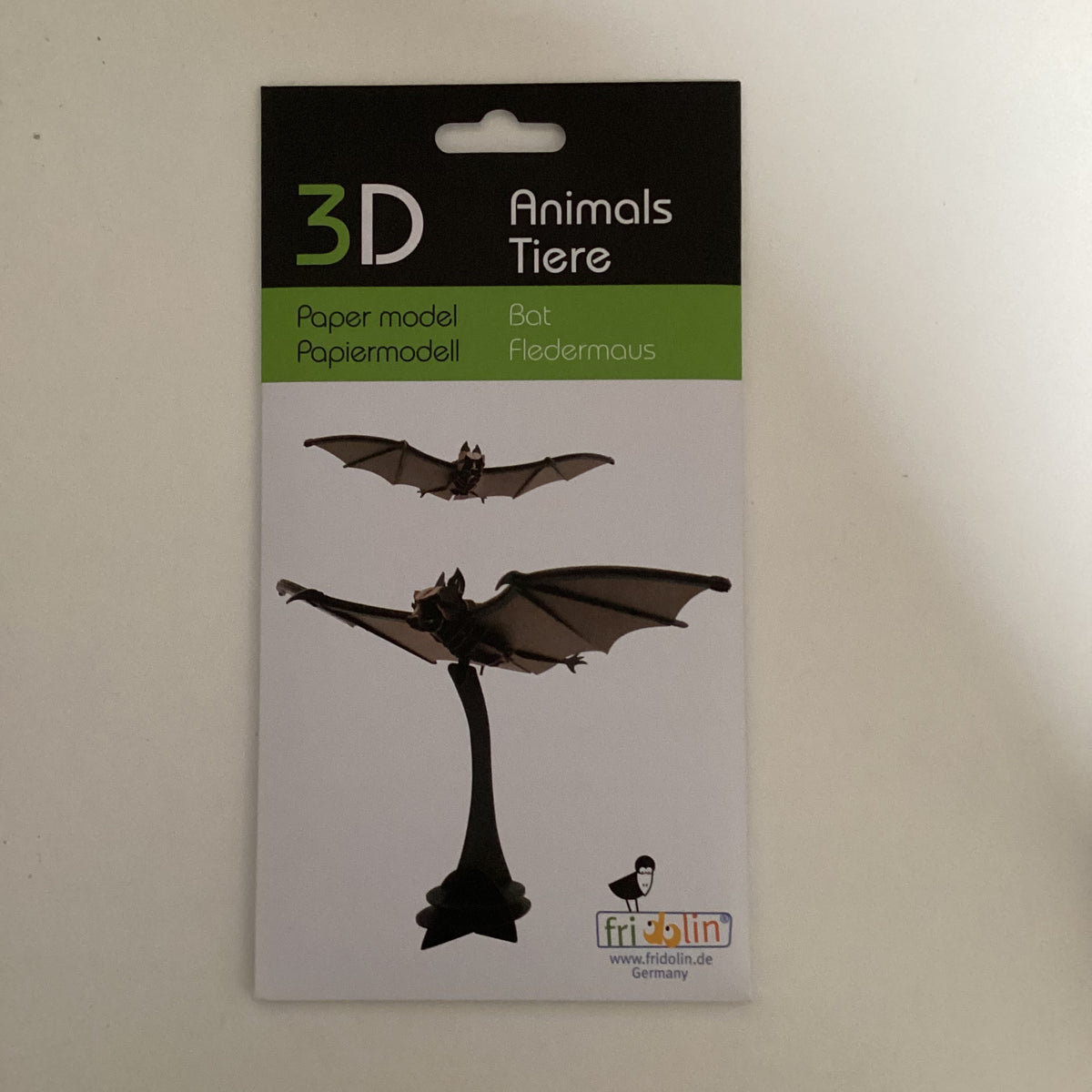 3D Papiermodell aus Karton "Fledermaus"